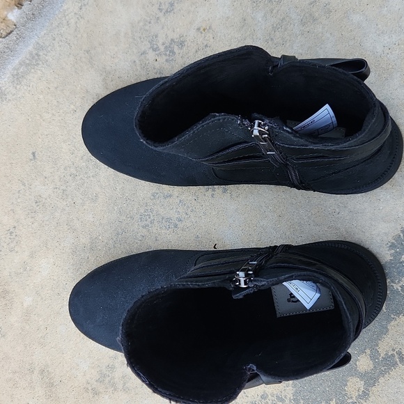 UGG Joanie Bow Boot Black Size 5 - Picture 8 of 12